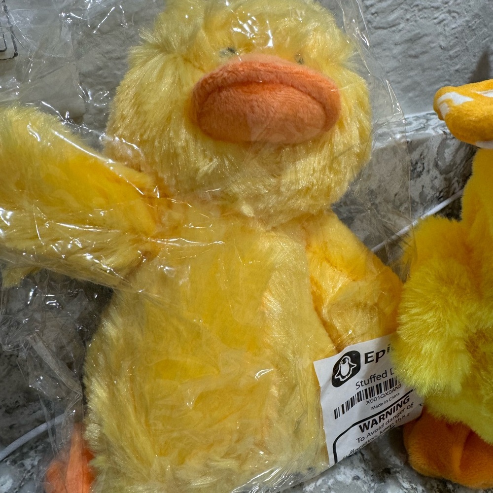 Set of 4 stuffed ducks all in original plastic.  NWT - Picture 2 of 5